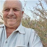 Profesor de gestion de riquezas, bienes, capital e inversiones